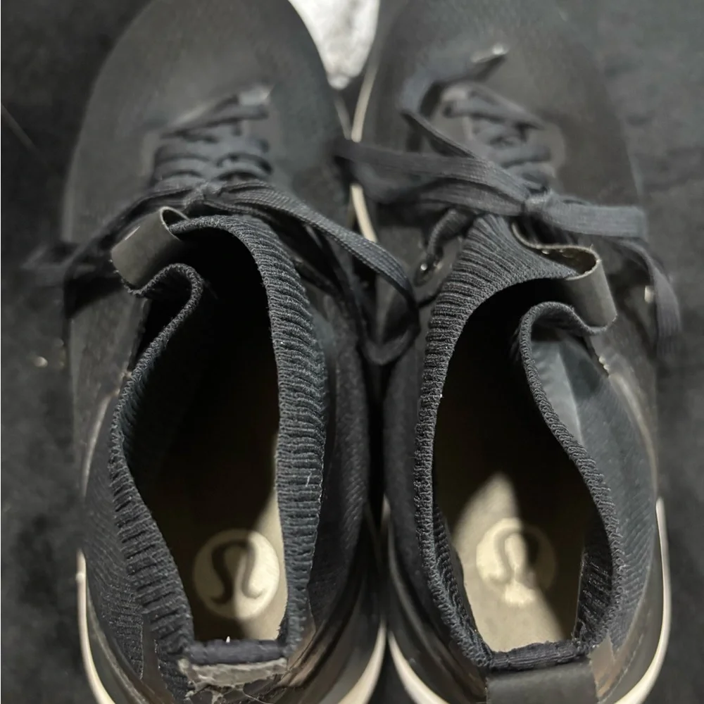 lululemon athletica Women’s Black and Gray Athletic Tennis Shoes Sneakers